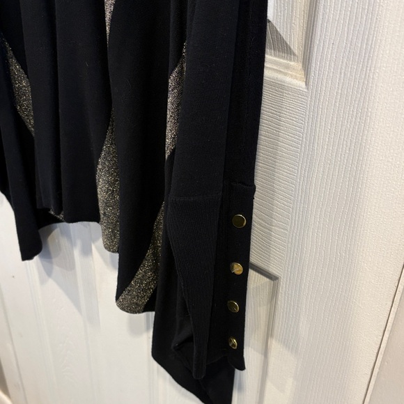 NWT Alfani Black and Silver Women's Poncho Top Size Large - Picture 4 of 4